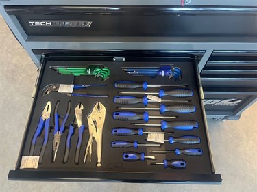 400 DELIGE SP TOOLS IN TECHSERIES KAR