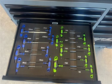 400 DELIGE SP TOOLS IN TECHSERIES KAR