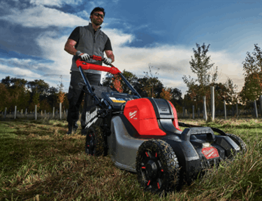 M18 FUEL accu grasmaaier F2LM met looponderstel